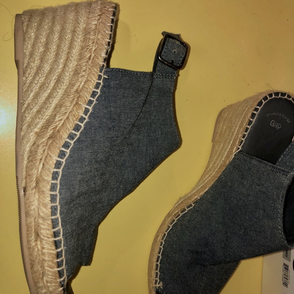 Navy blue wicker wedges